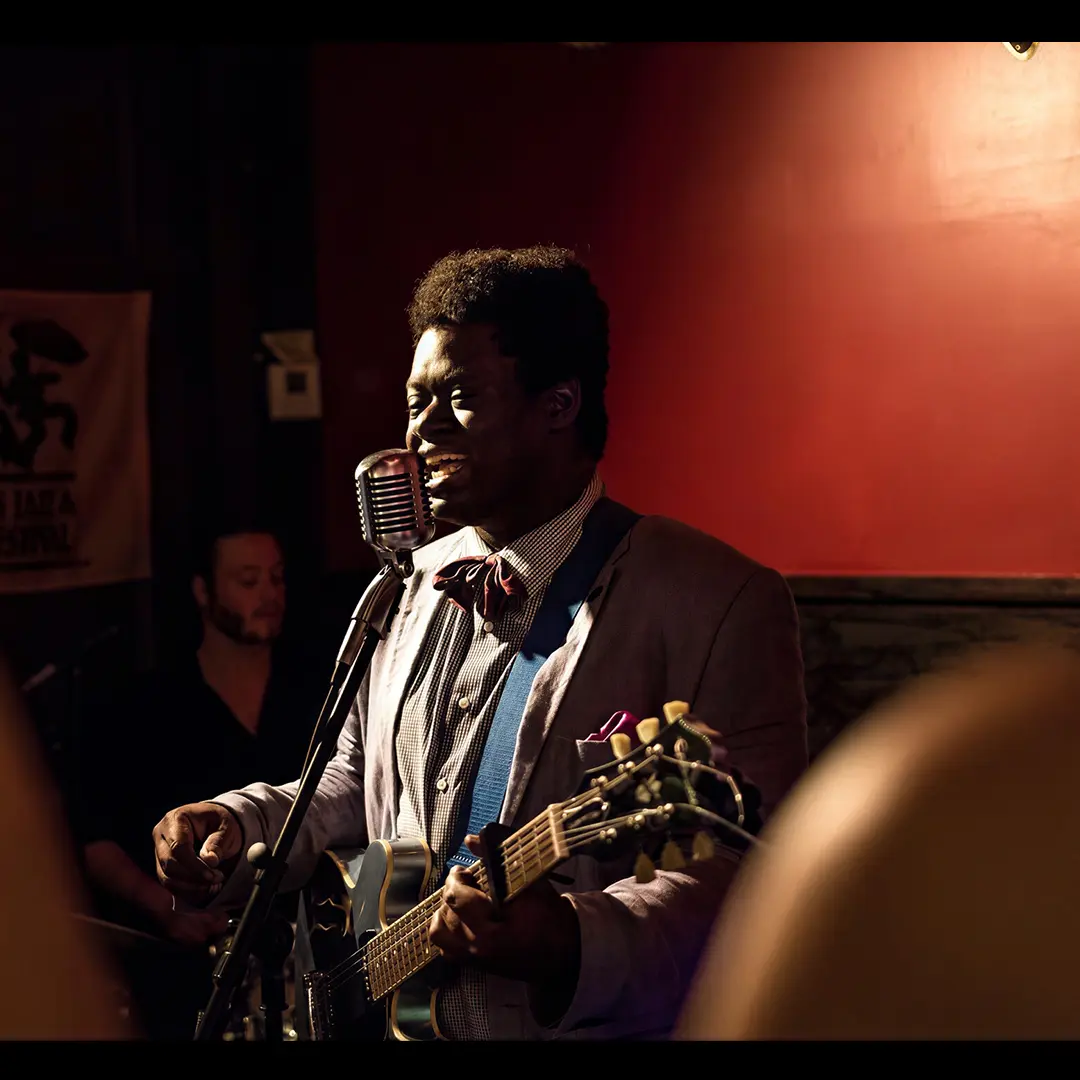The Apple Barrel Bar scene 3