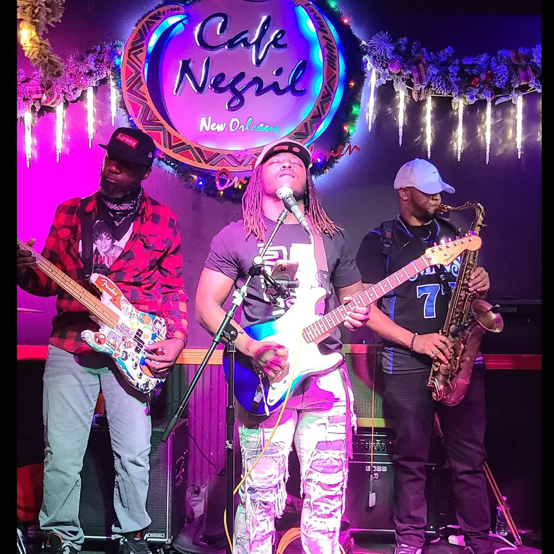 Cafe Negril scene 7