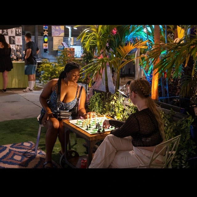 Frenchmen Art Market scene 3